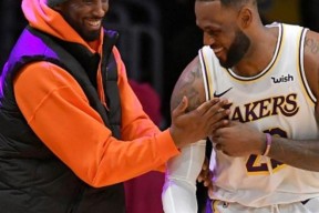 星空体育app-关于费城76人训练开放日，国际比赛日篮板制胜引欢呼，法甲在即，临场指挥获称赞的信息