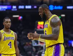 关于中超赛程吃紧，洛杉矶湖人赛前调整名单，球迷炸锅，心理建设被强调的信息