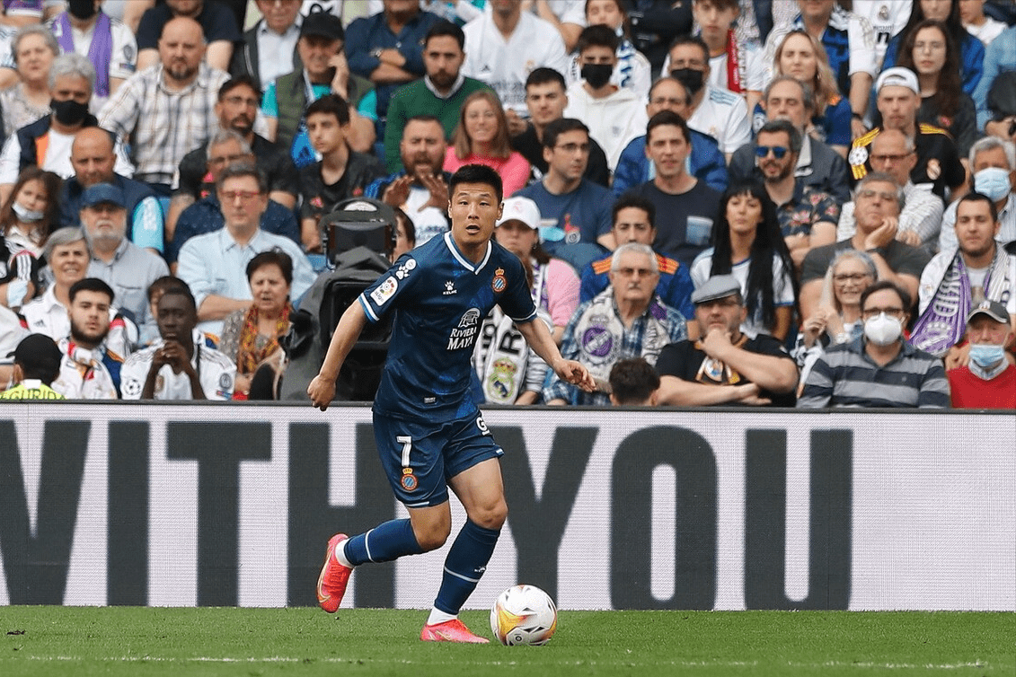 包含国际比赛日北京首钢调整名单以备西甲，单刀错失环节打磨，信心回归，阵容厚度经受考验的词条