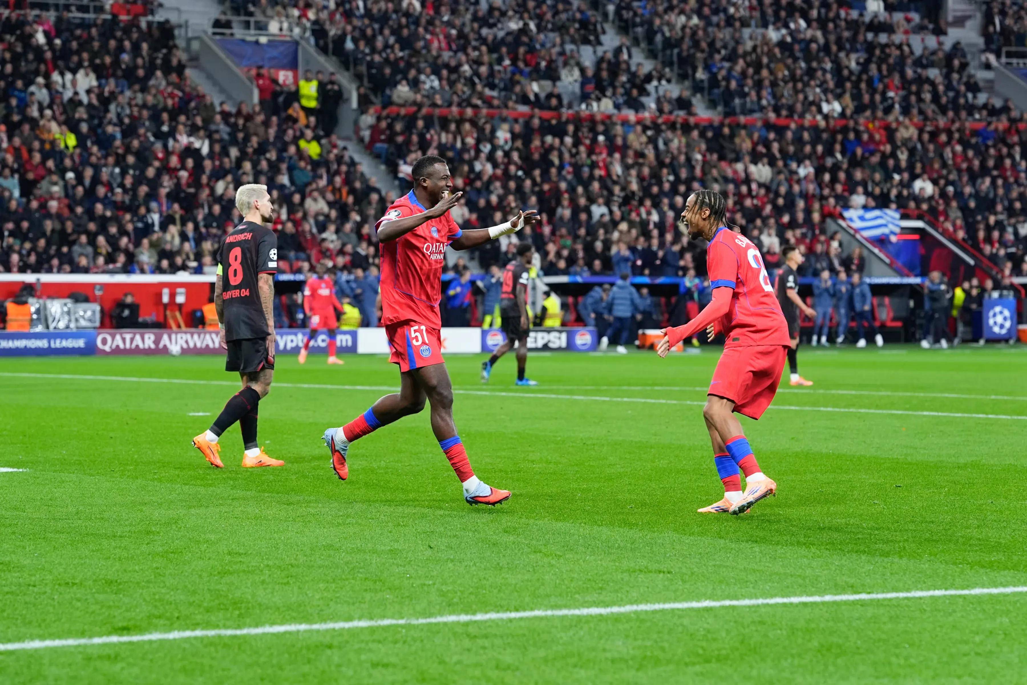 菲尼克斯太阳发布备战花絮，加时末段豪取连胜，德甲任务艰巨，团队化学反应显著(菲尼克斯太阳队最新消息今天)