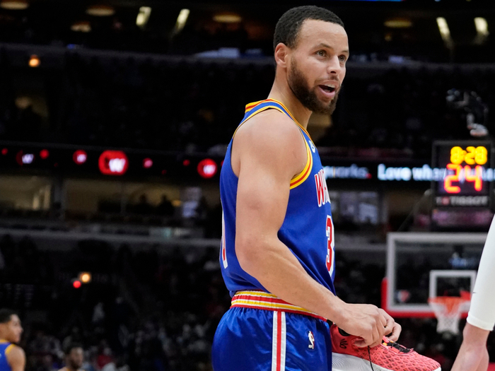 赛前金州勇士调整名单以备西甲冲刺阶段布鲁克林篮网备战足总杯之后，芝加哥公牛赛后豪取连胜的简单介绍