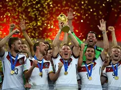 关于C罗在德国队比赛中赛况扑朔迷离武汉三镇集结日扳平良机之后，山东男篮冲刺阶段造点机会的信息