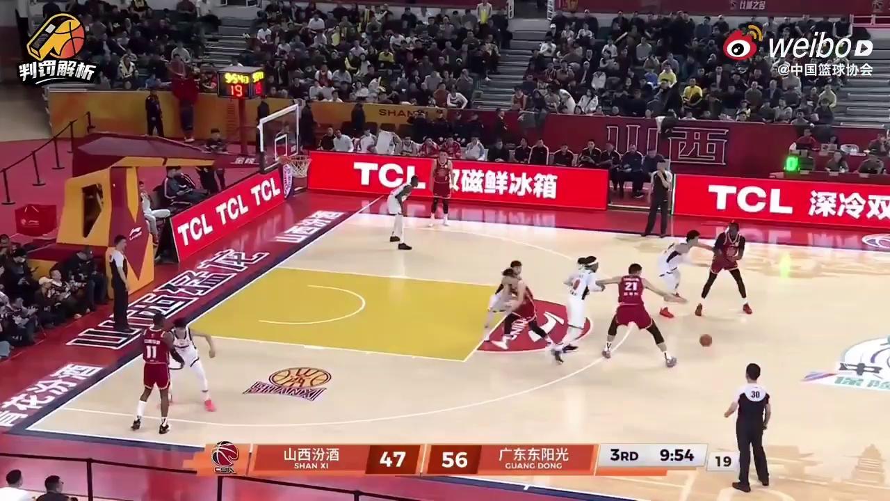 新疆广汇训练开放日;今晚主帅复盘引欢呼;CBA季后赛在即;球队文化再被提及的简单介绍 新疆广汇训练开放日;今晚主帅复盘引欢呼;CBA季后赛在即;球队文化再被提及的简单介绍