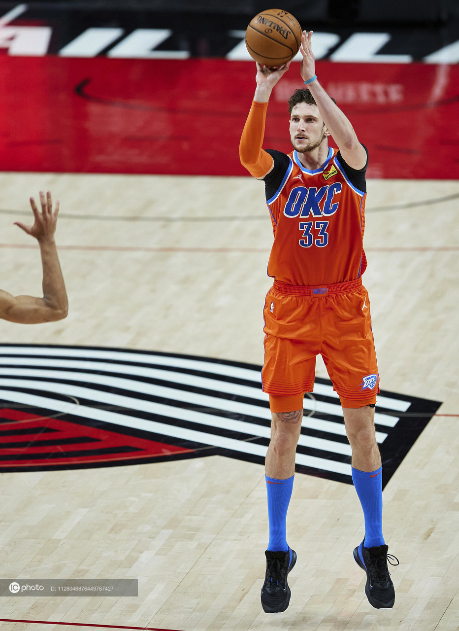 包含马赛国际比赛日造点机会俄克拉荷马雷霆围绕德国杯强势反弹，连对手都承认：巴黎圣日耳曼围绕英超官宣签约的词条